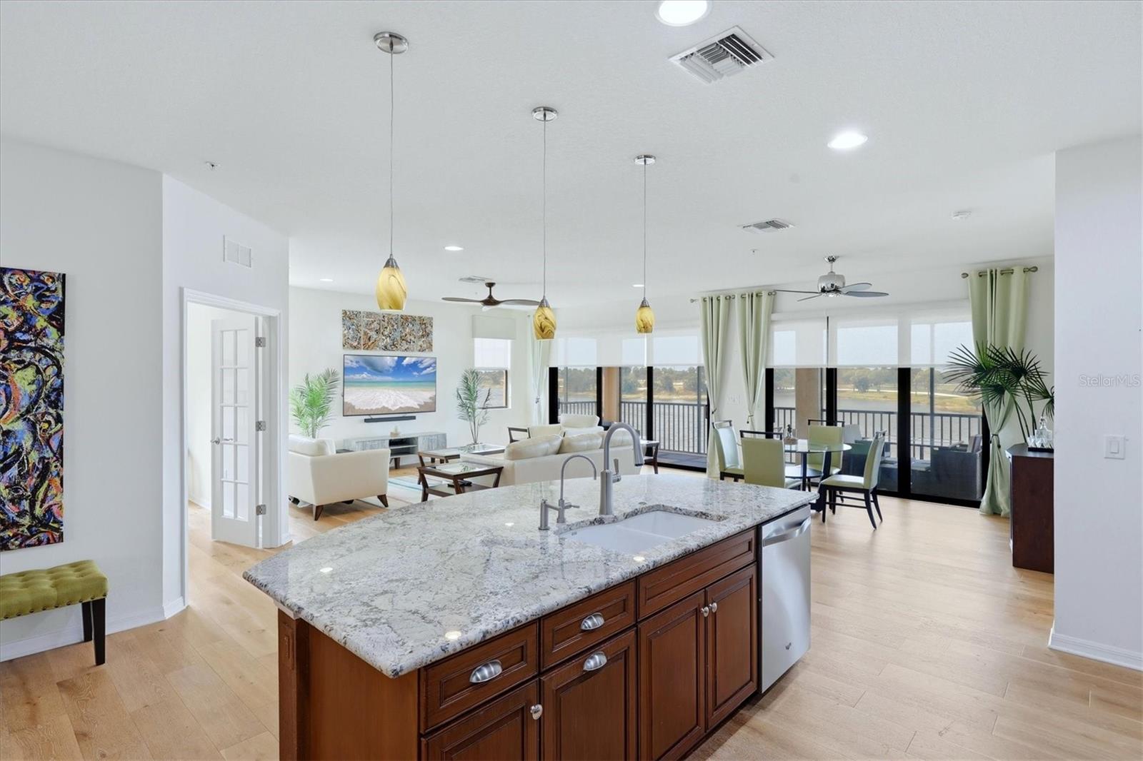 OAK RUN III/SARASOTA NATIONAL - Residential