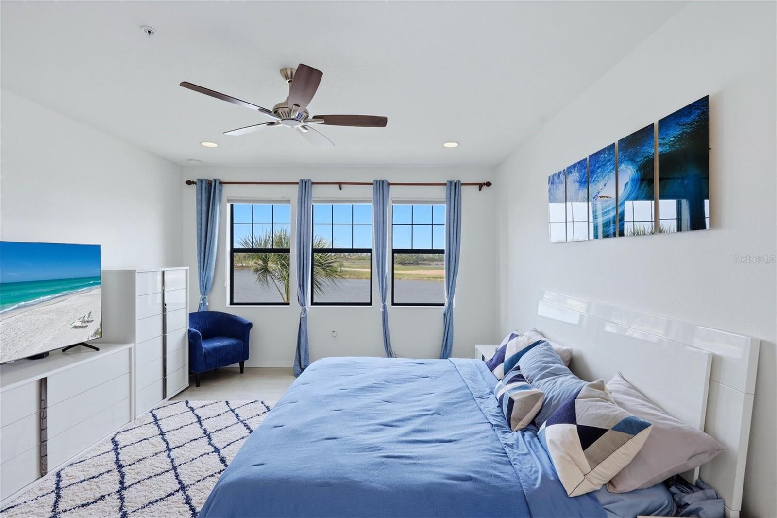 OAK RUN III/SARASOTA NATIONAL - Residential