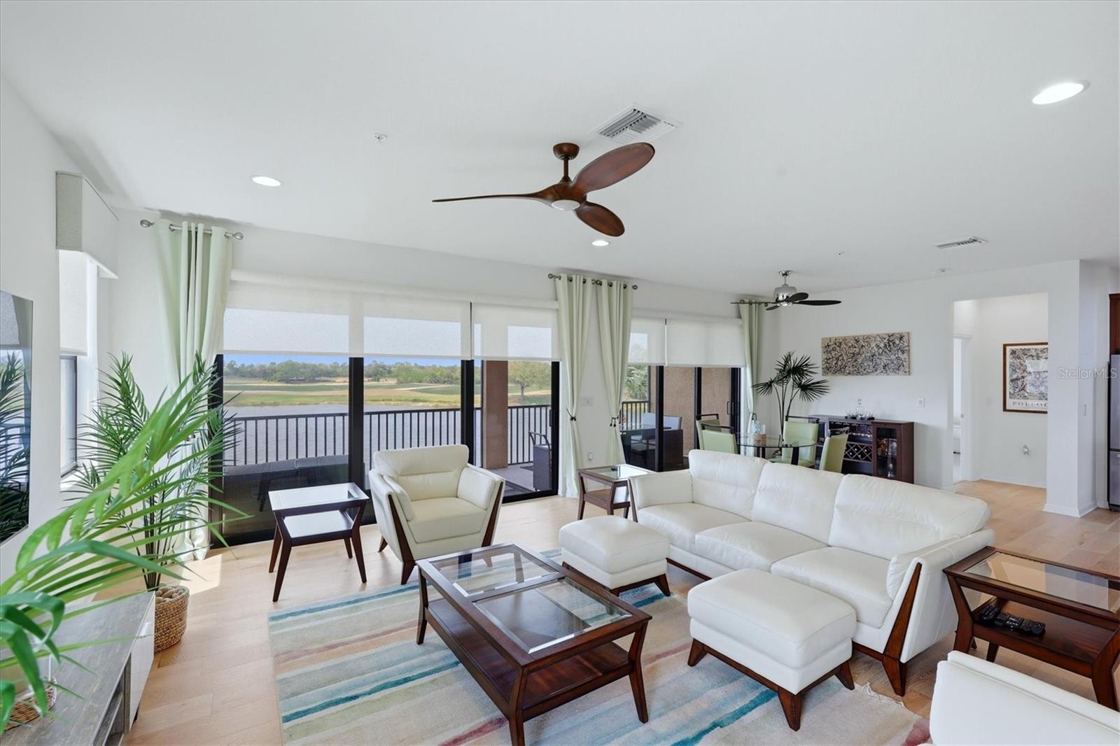 OAK RUN III/SARASOTA NATIONAL - Residential