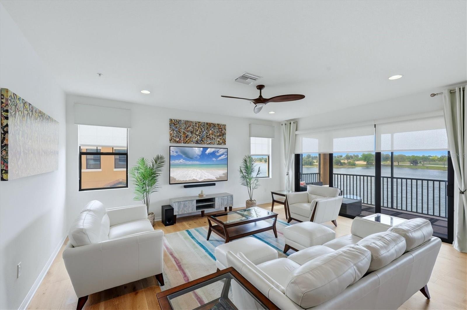 OAK RUN III/SARASOTA NATIONAL - Residential