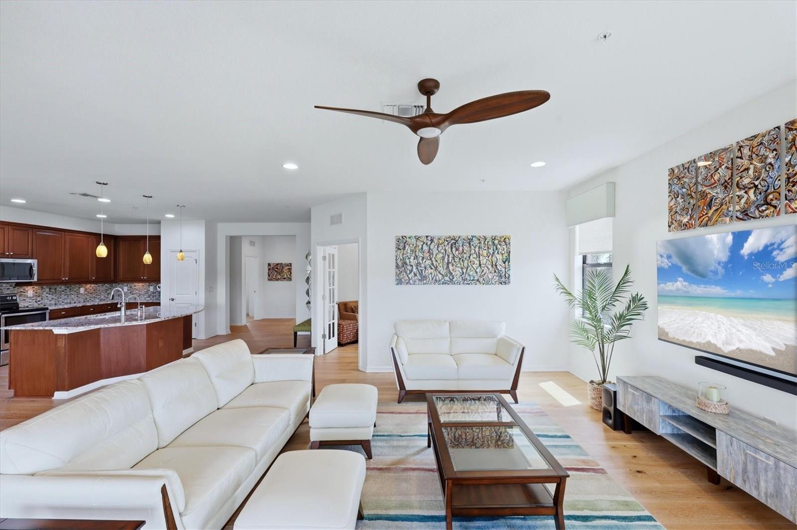 OAK RUN III/SARASOTA NATIONAL - Residential