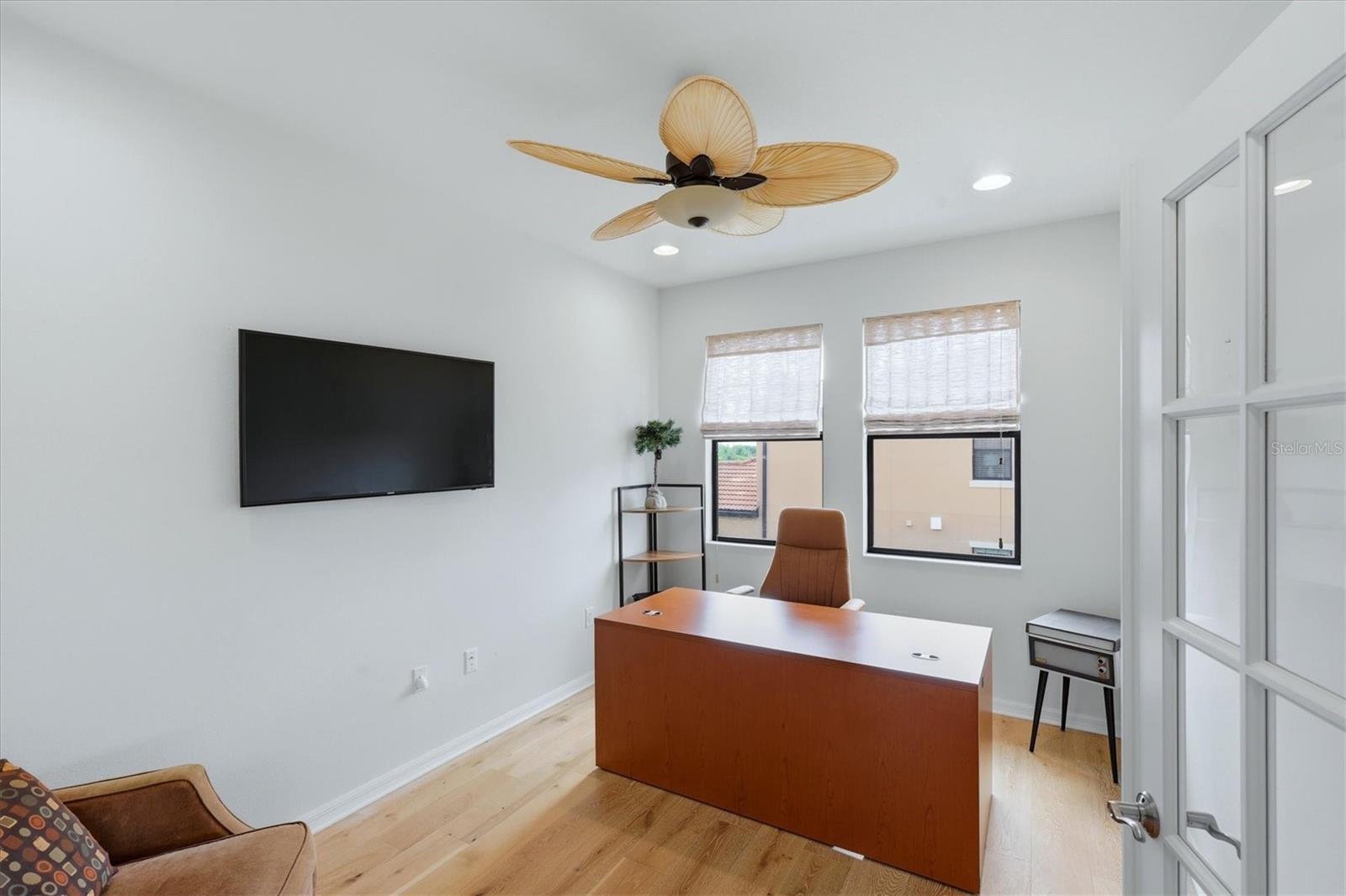 OAK RUN III/SARASOTA NATIONAL - Residential