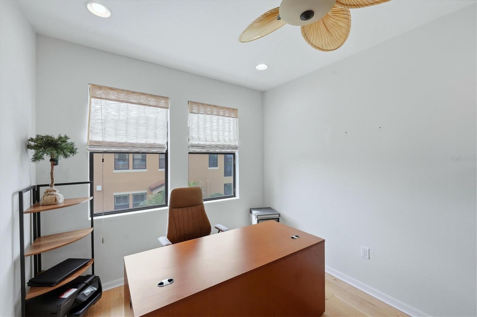 OAK RUN III/SARASOTA NATIONAL - Residential