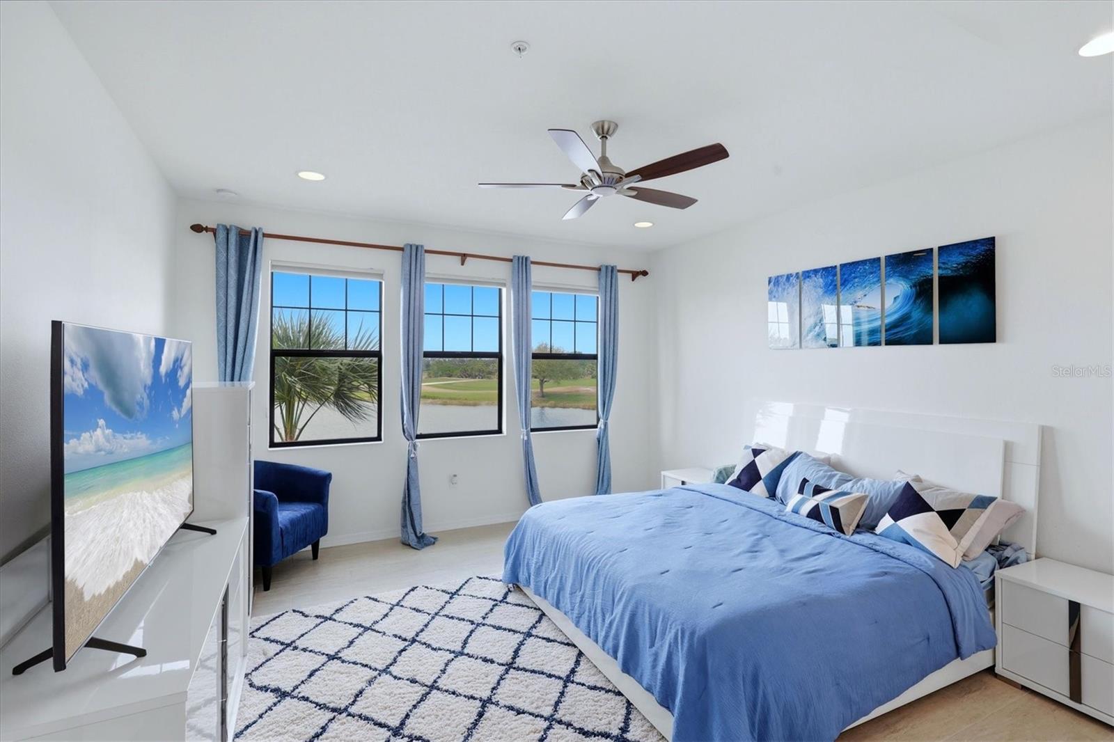 OAK RUN III/SARASOTA NATIONAL - Residential