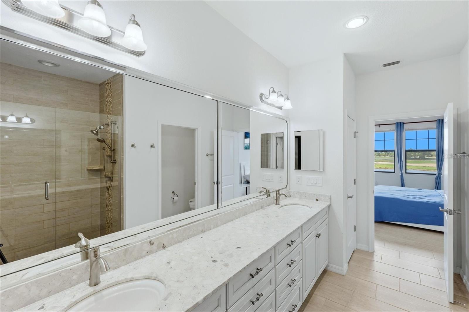 OAK RUN III/SARASOTA NATIONAL - Residential