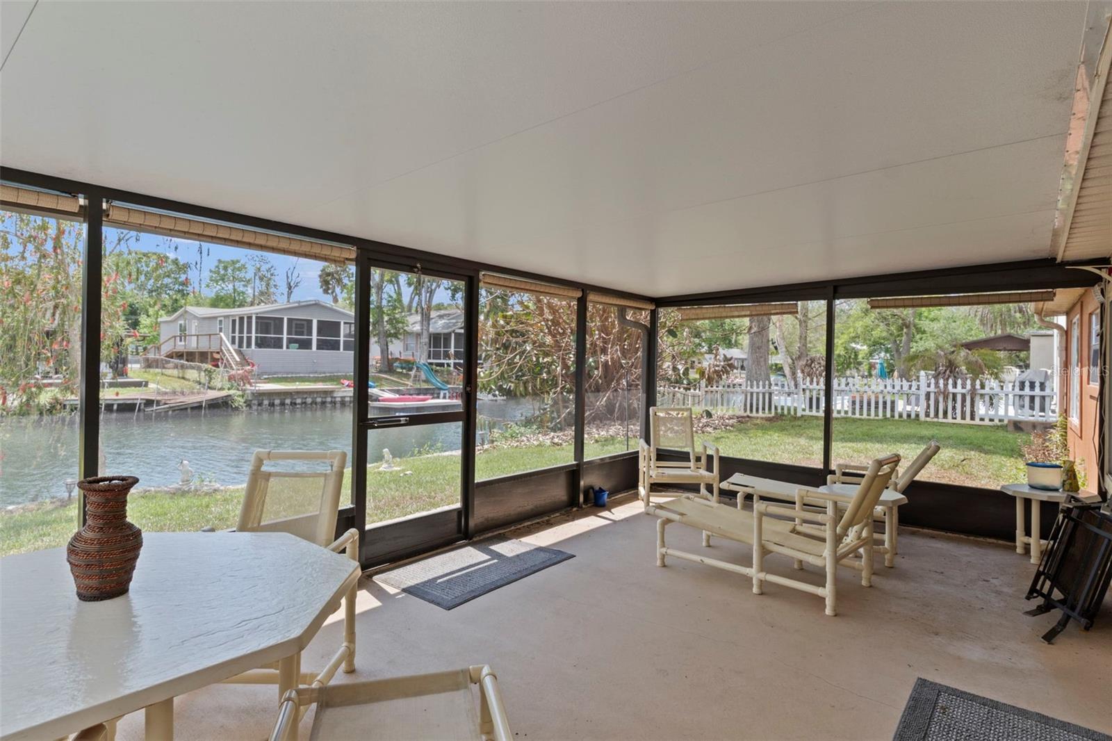 WEEKI WACHEE RIVER RETREATS - Residential