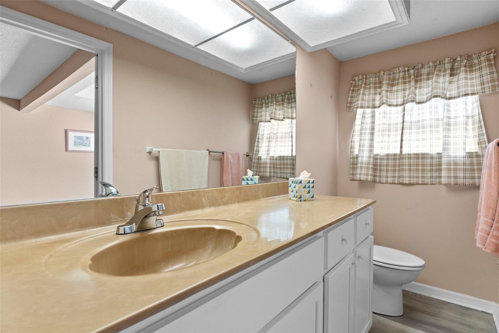 WEEKI WACHEE RIVER RETREATS - Residential