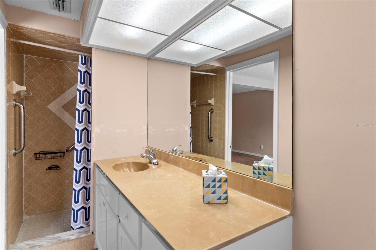 WEEKI WACHEE RIVER RETREATS - Residential