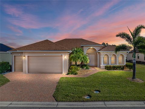 A home in WINTER HAVEN