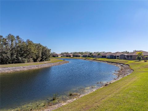 A home in WINTER HAVEN