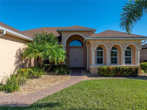 A home in WINTER HAVEN