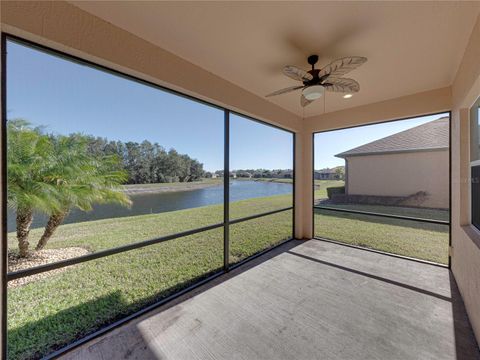 A home in WINTER HAVEN