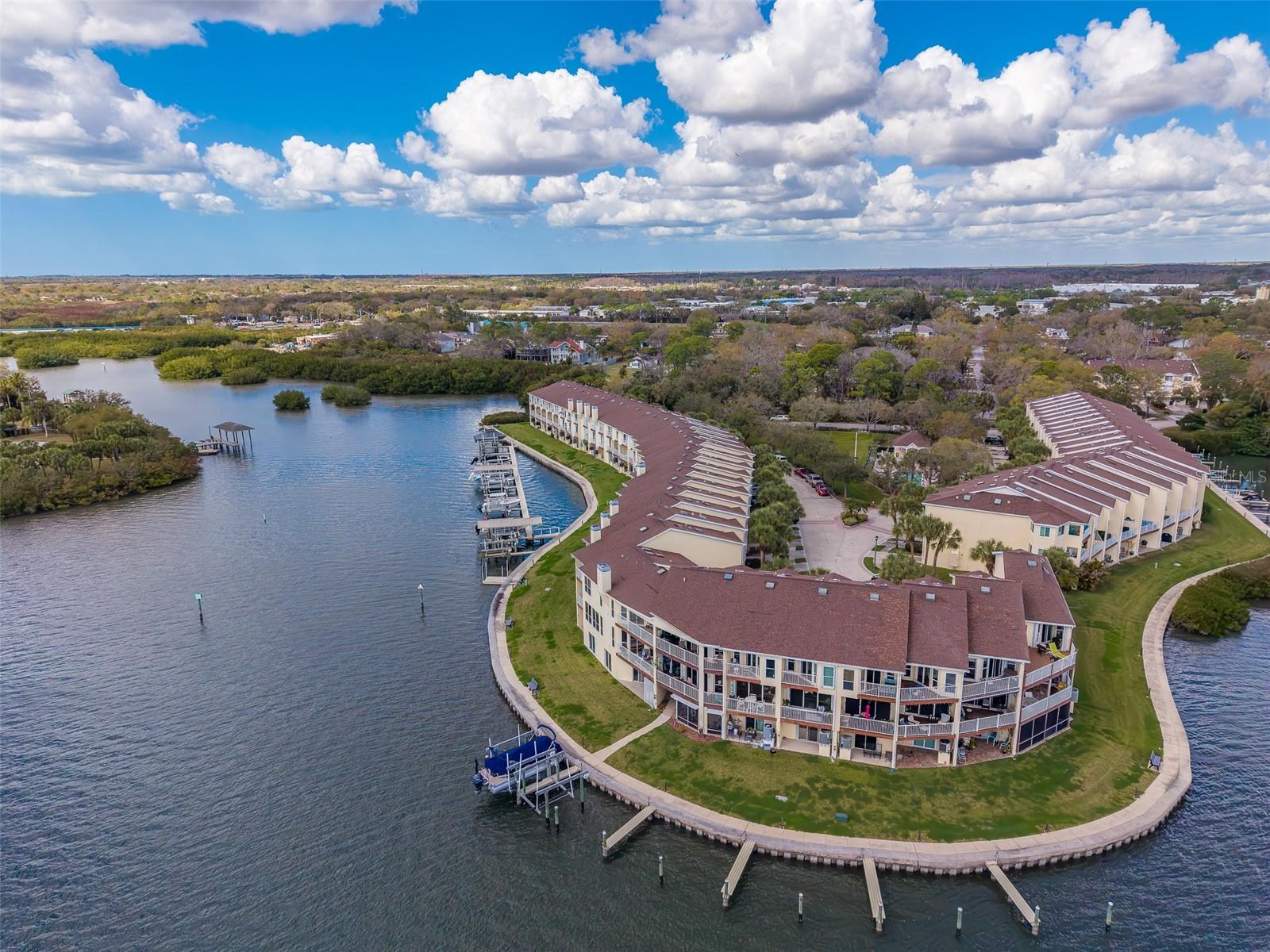 SEASIDE ESTATES - Residential