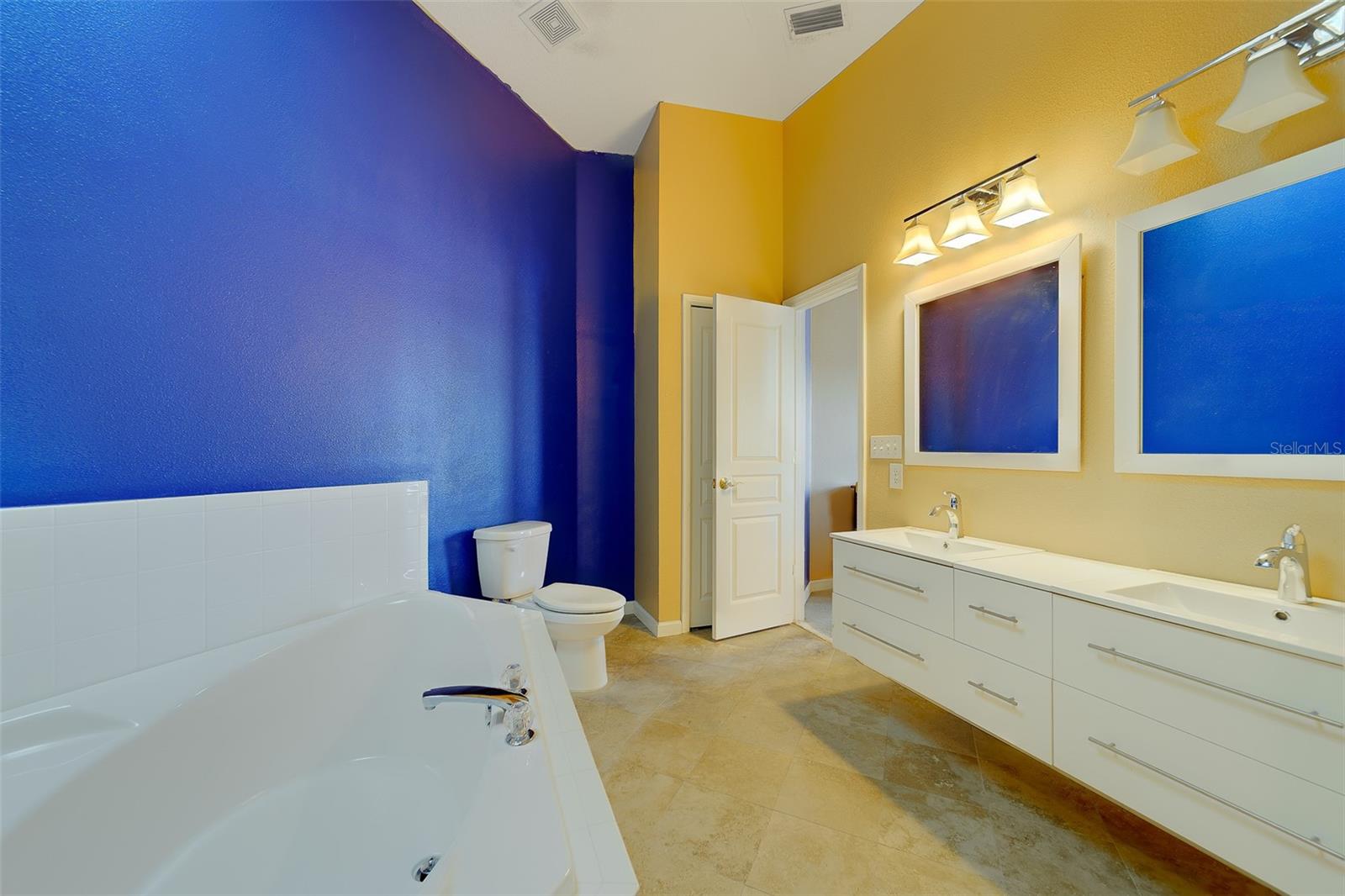 SEASIDE ESTATES - Residential