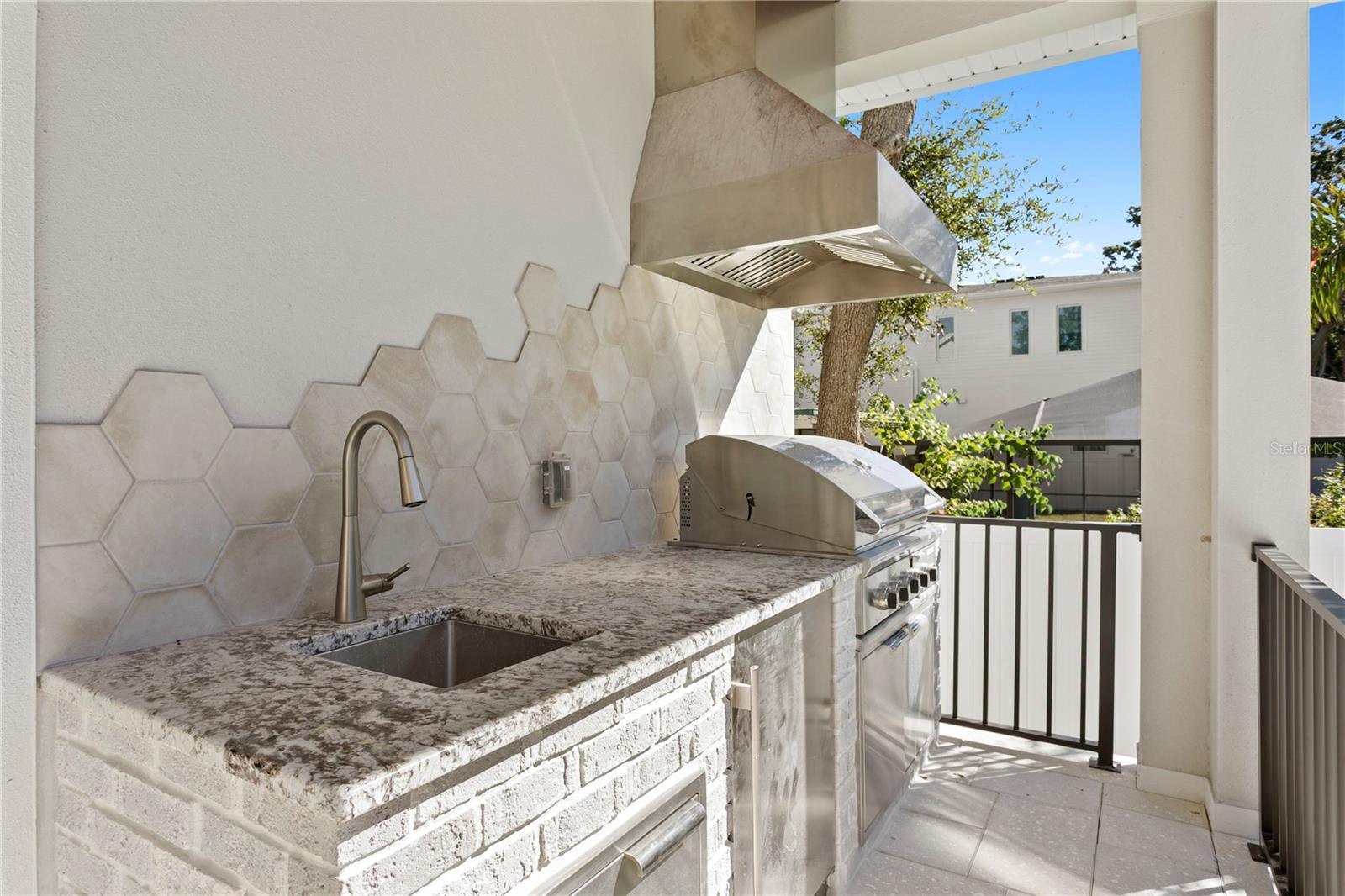 MARYLAND MANOR 2ND UNIT - Residential