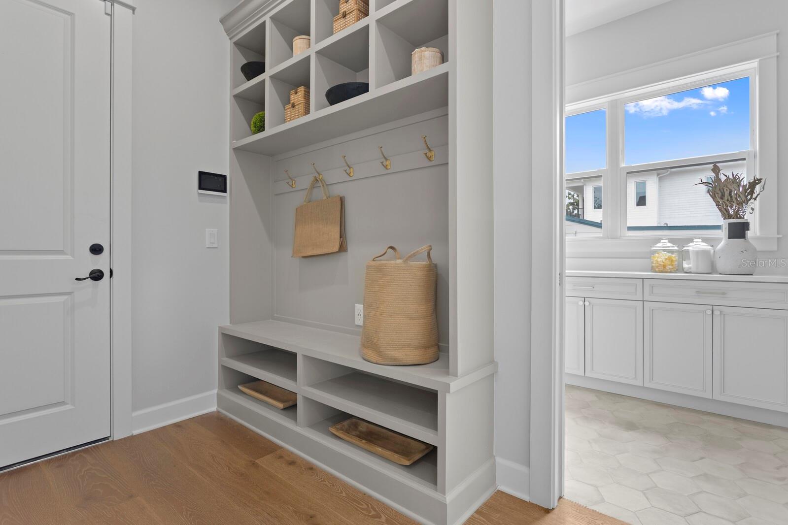 MARYLAND MANOR 2ND UNIT - Residential