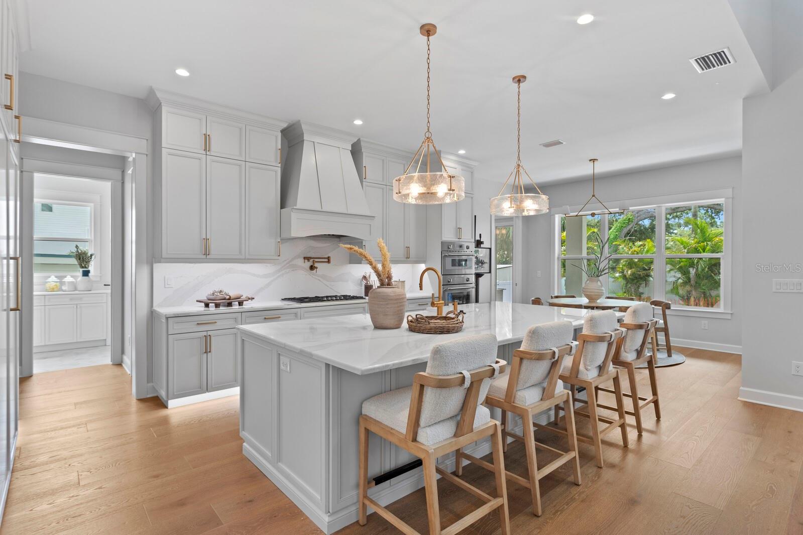 MARYLAND MANOR 2ND UNIT - Residential