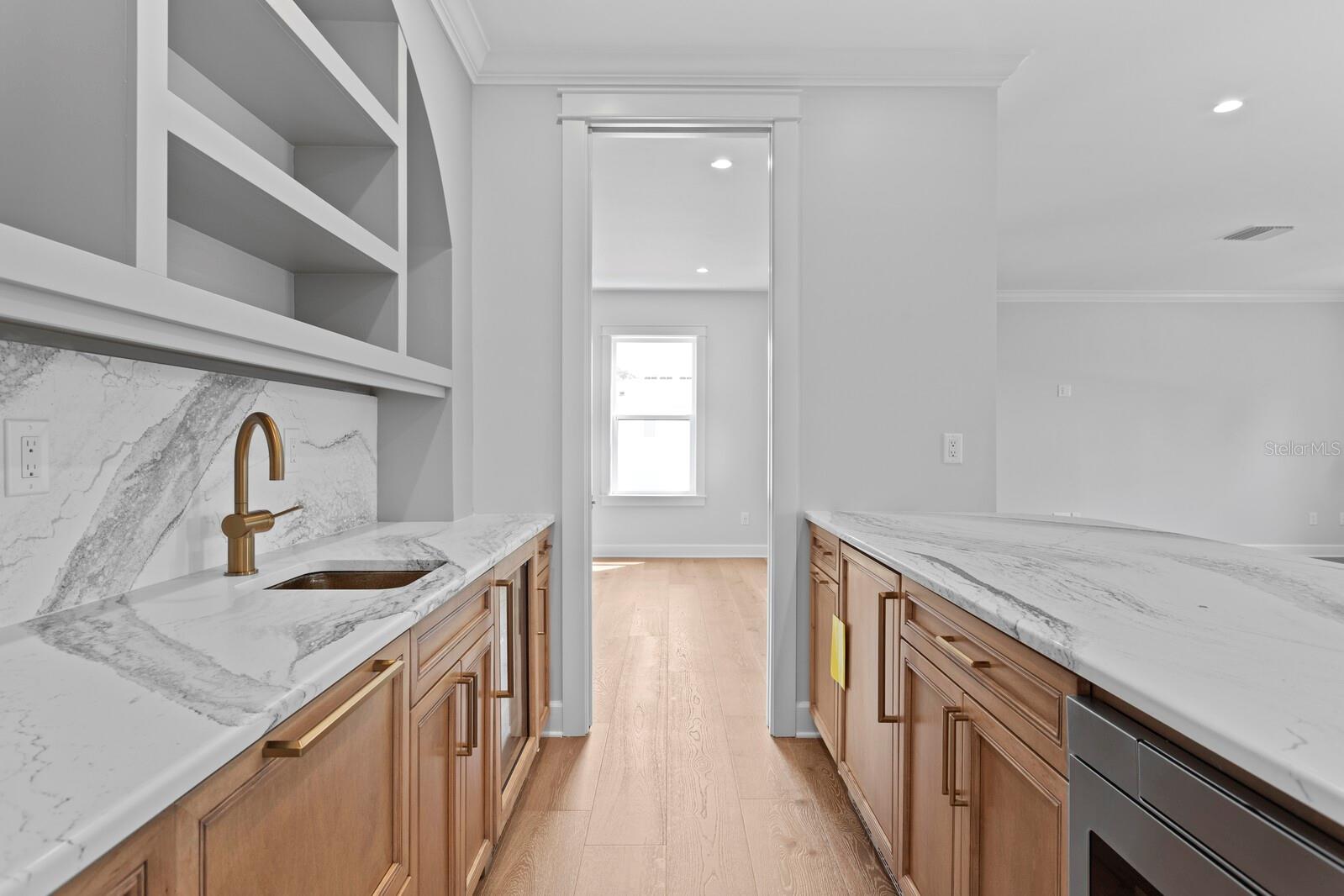 MARYLAND MANOR 2ND UNIT - Residential