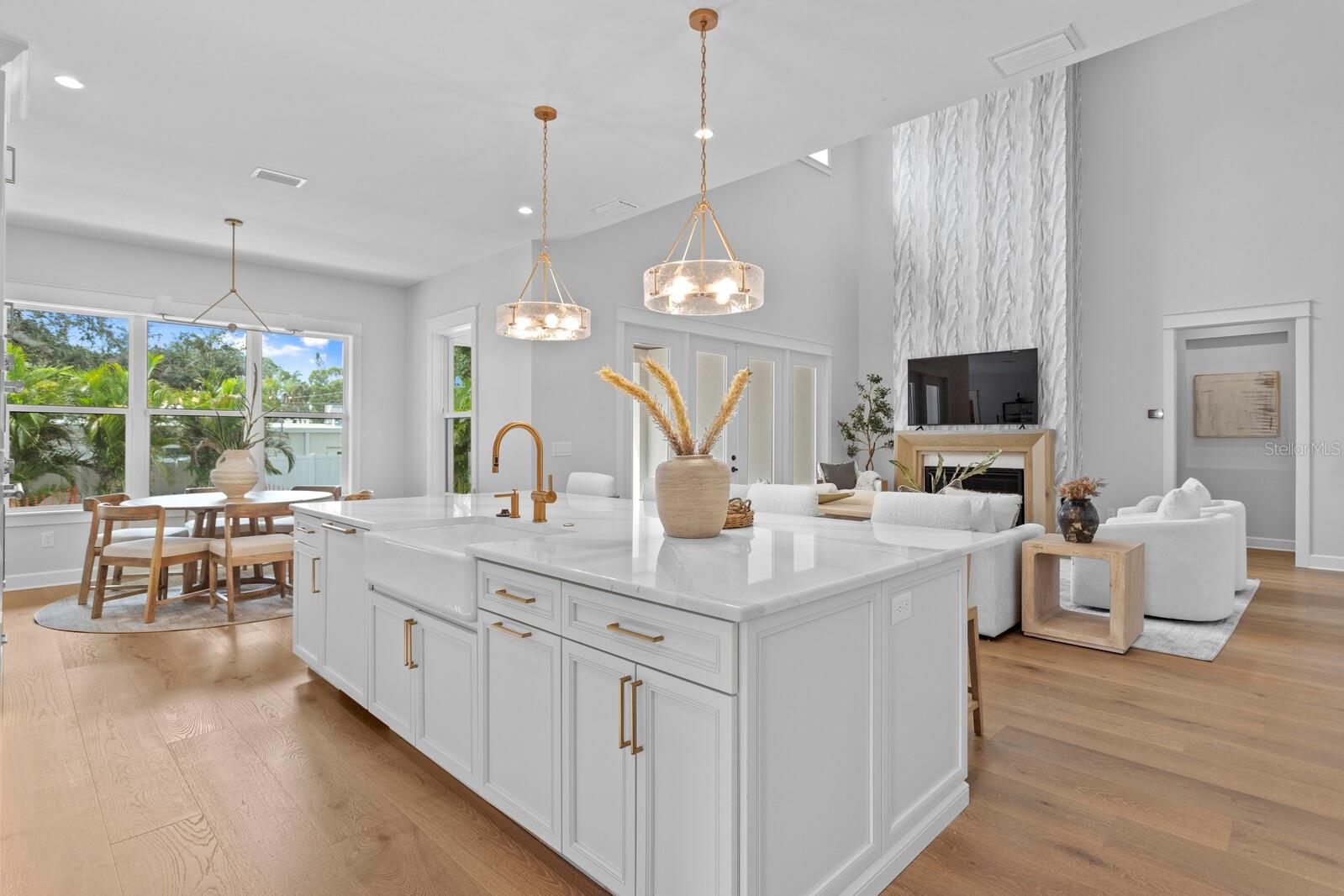 MARYLAND MANOR 2ND UNIT - Residential