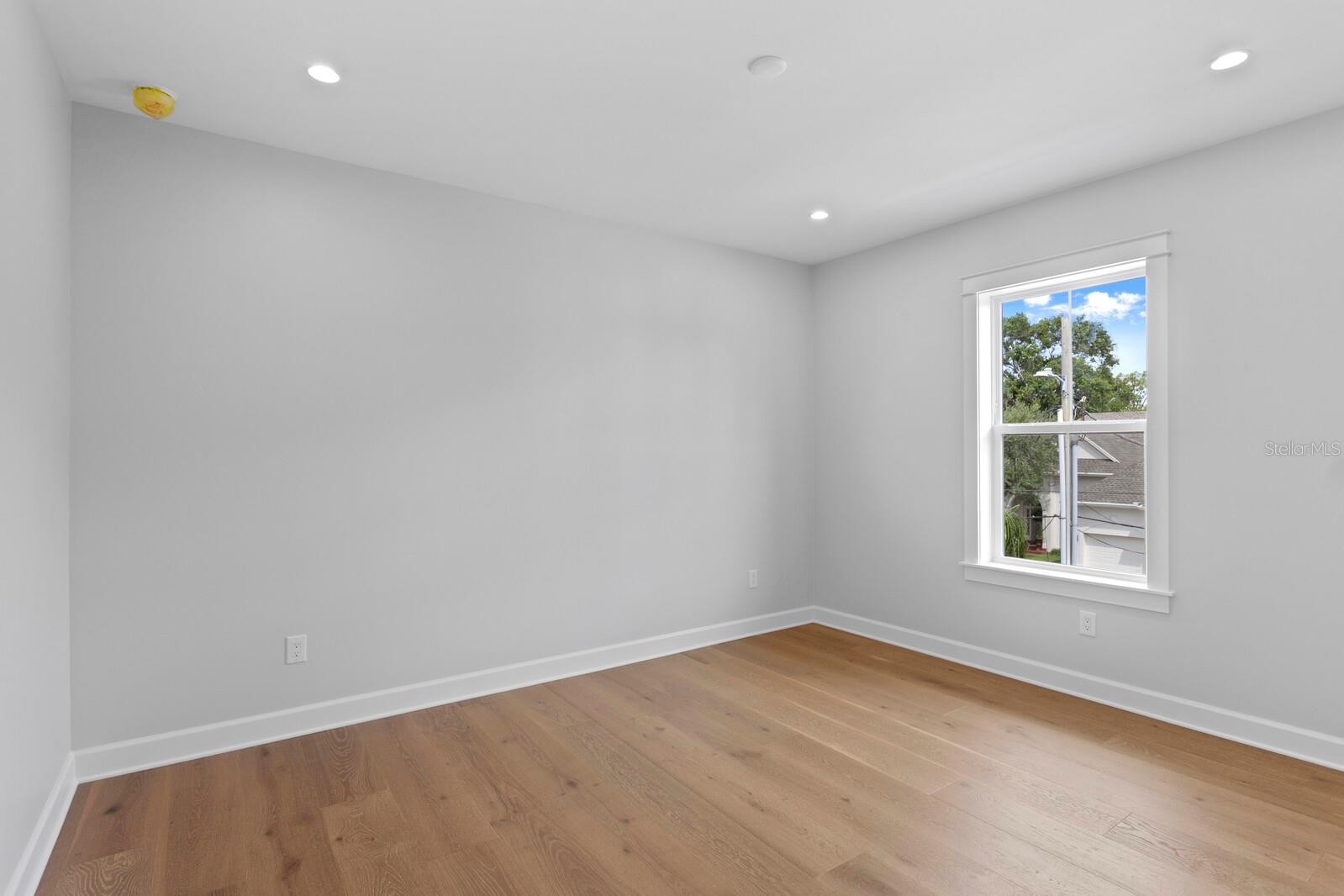 MARYLAND MANOR 2ND UNIT - Residential