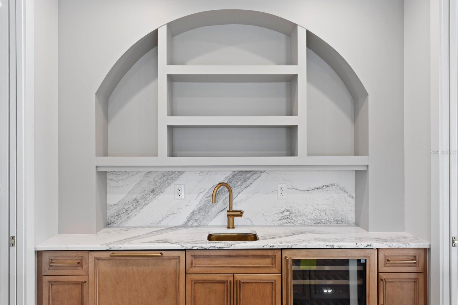 MARYLAND MANOR 2ND UNIT - Residential