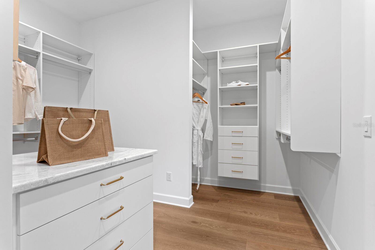 MARYLAND MANOR 2ND UNIT - Residential