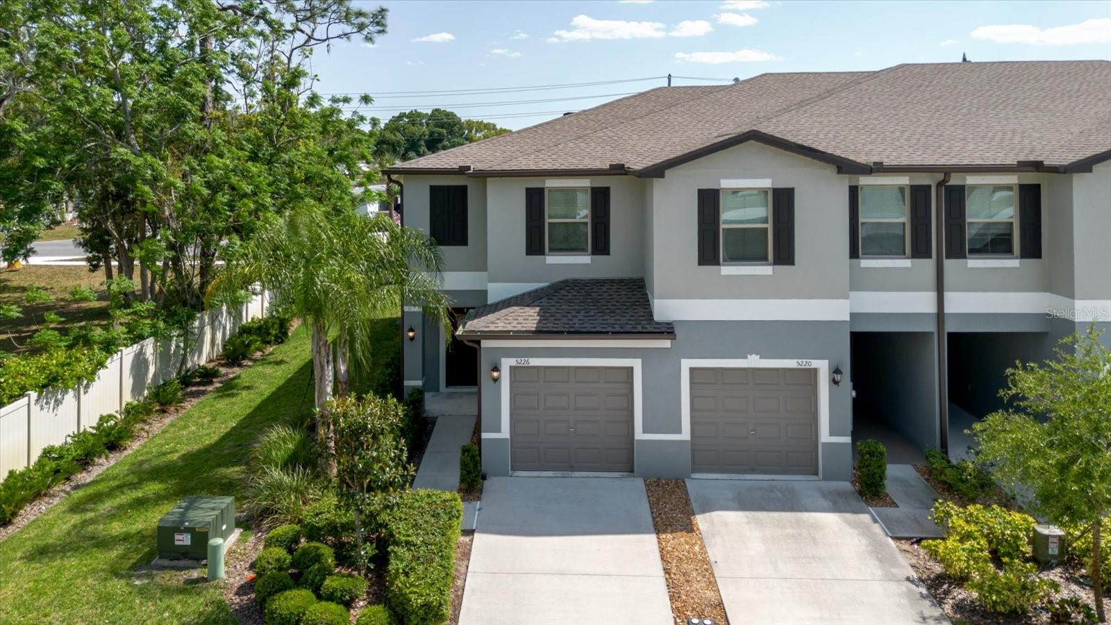 TOWNES/DARLINGTON - Residential