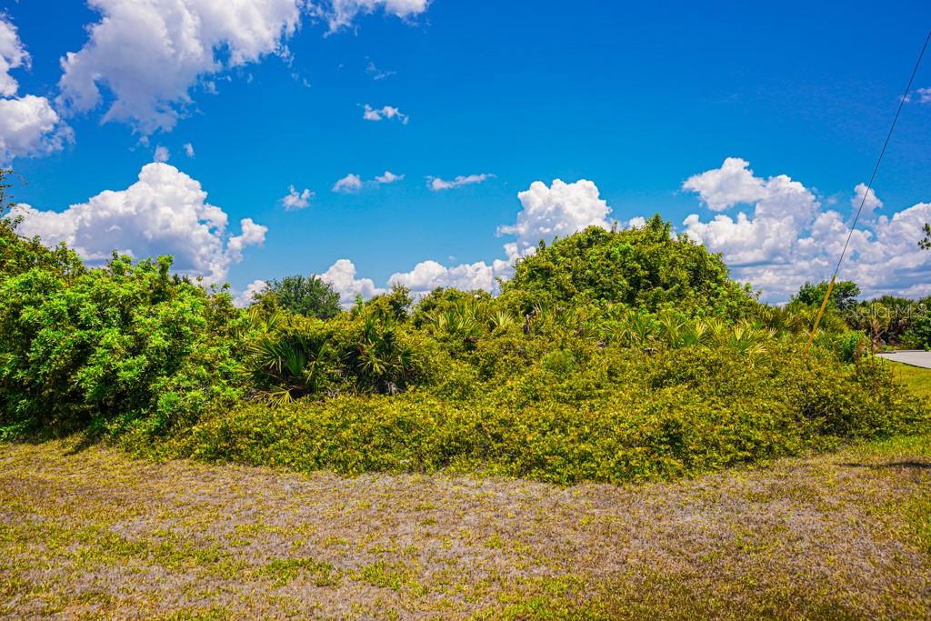 ROTONDA LAKES - Land