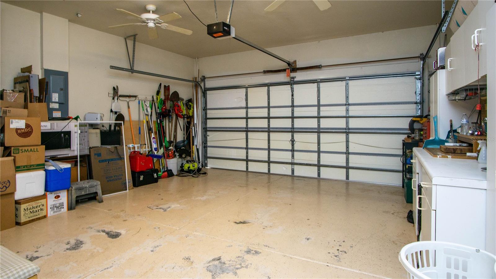 RAINBOW SPGS - Residential