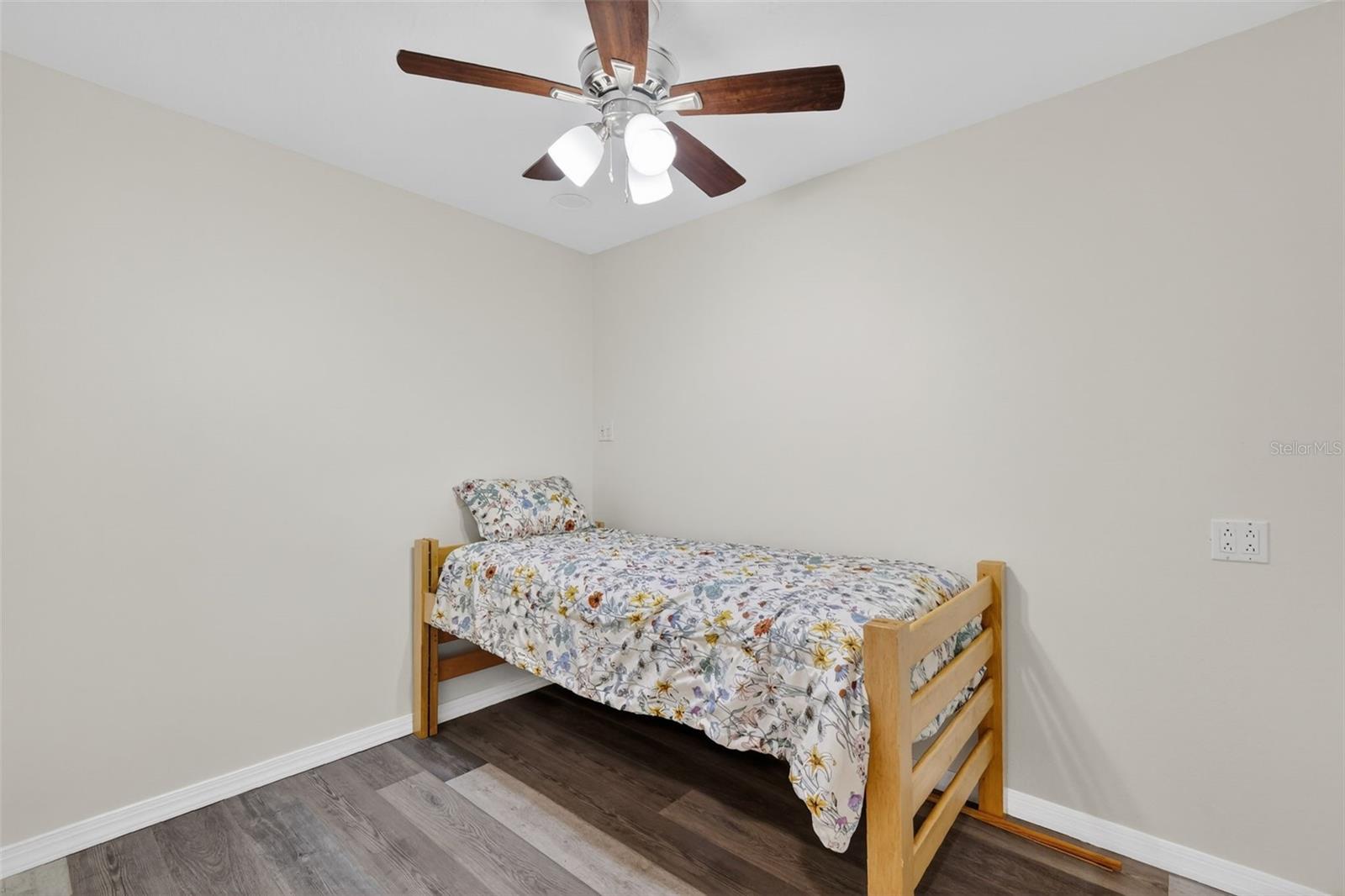 CITY/BUSHNELL - Residential