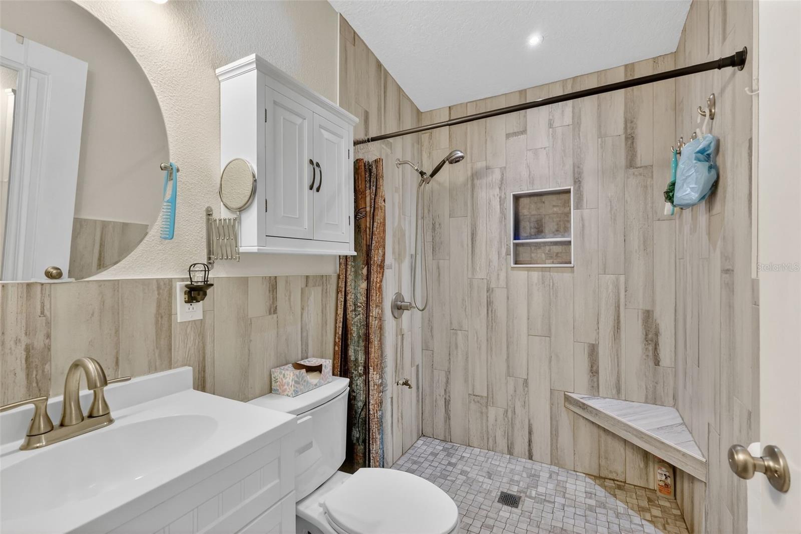 CITY/BUSHNELL - Residential