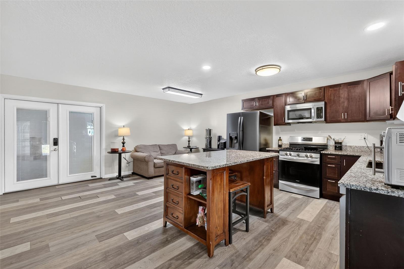 CITY/BUSHNELL - Residential