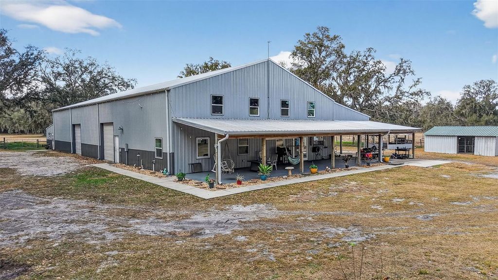 Photo of 4533 SW 37th Terrace, Bushnell, FL 33513 (MLS # A4682665)