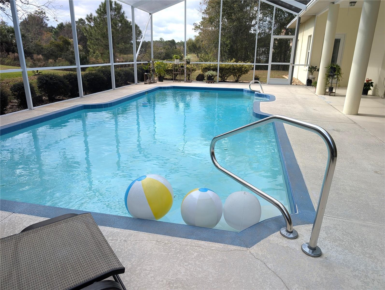 04 FAIRWAYS - Residential