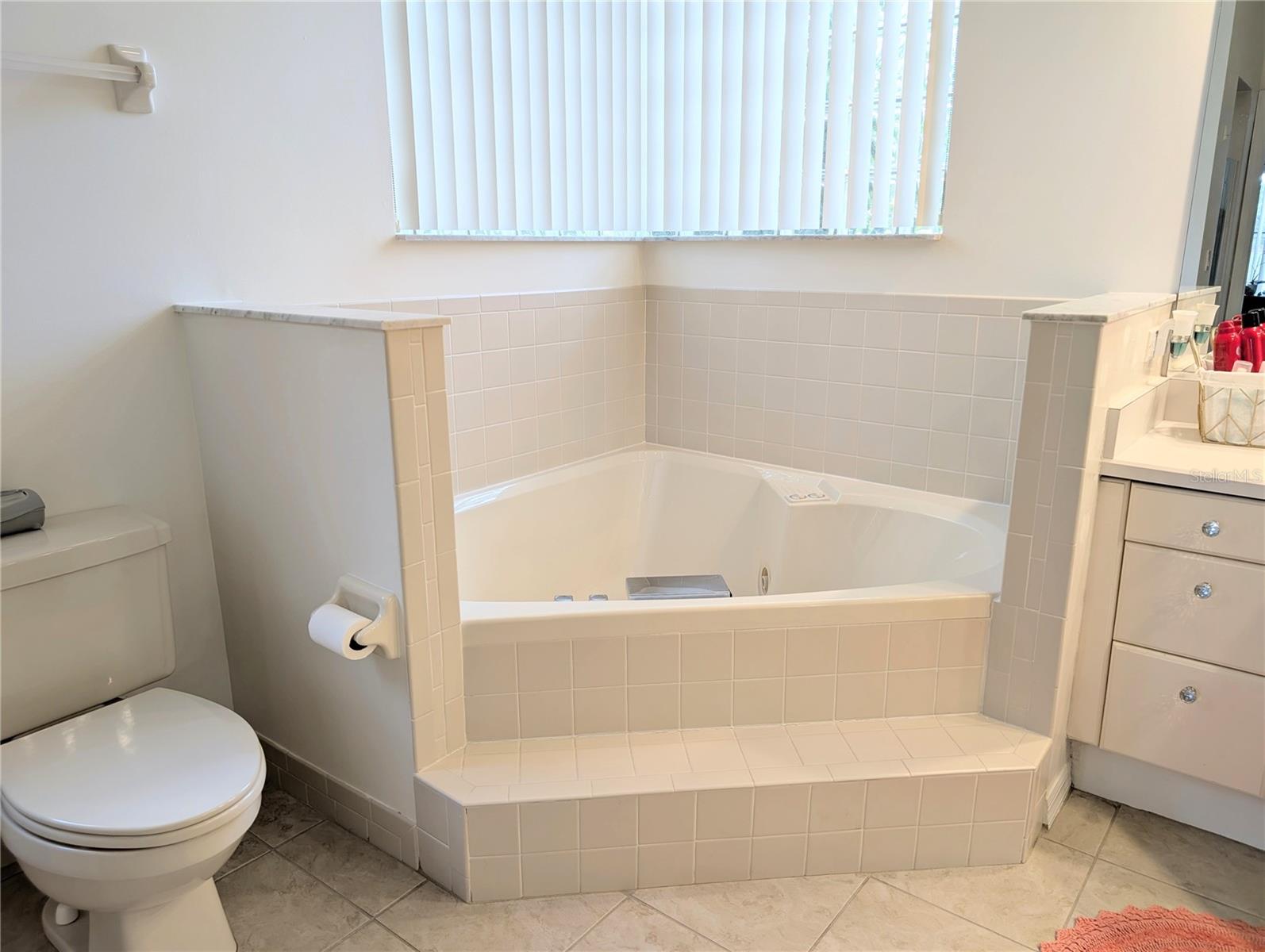 04 FAIRWAYS - Residential