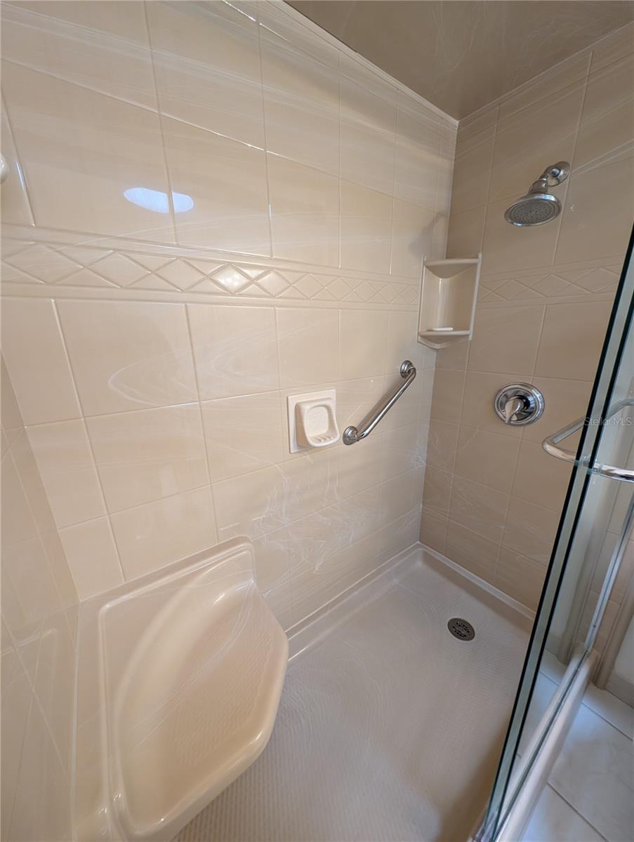 04 FAIRWAYS - Residential