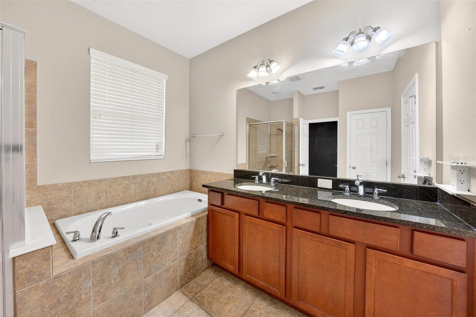 SAVINA PARK - Residential