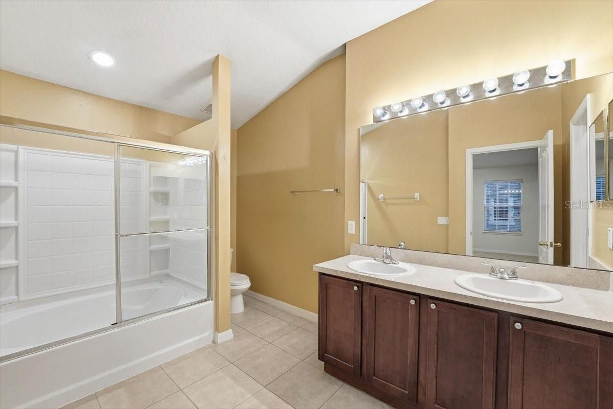 OVERLOOK/PARKSIDE CONDO - Residential Lease