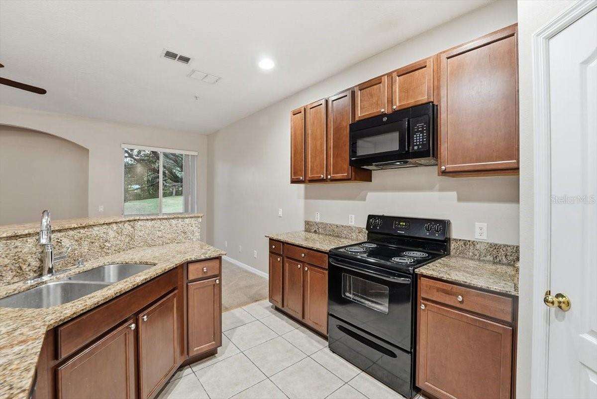 OVERLOOK/PARKSIDE CONDO - Residential Lease