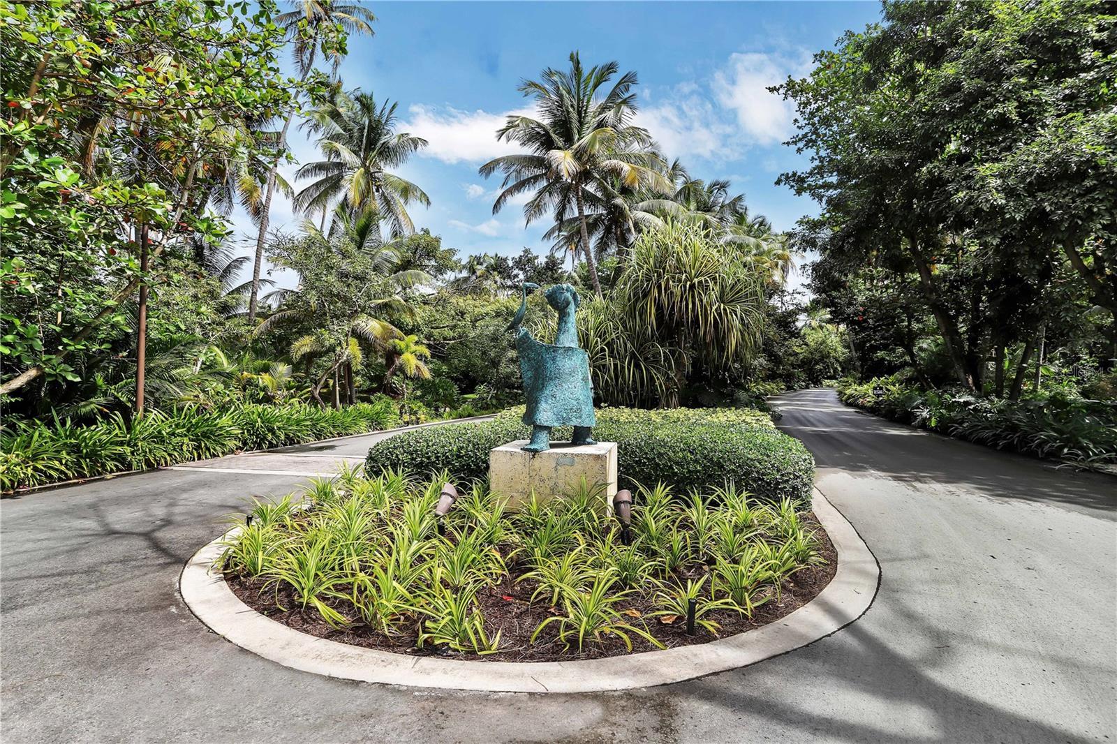 LAS VERANDAS AT BAHIA BEACH - Residential