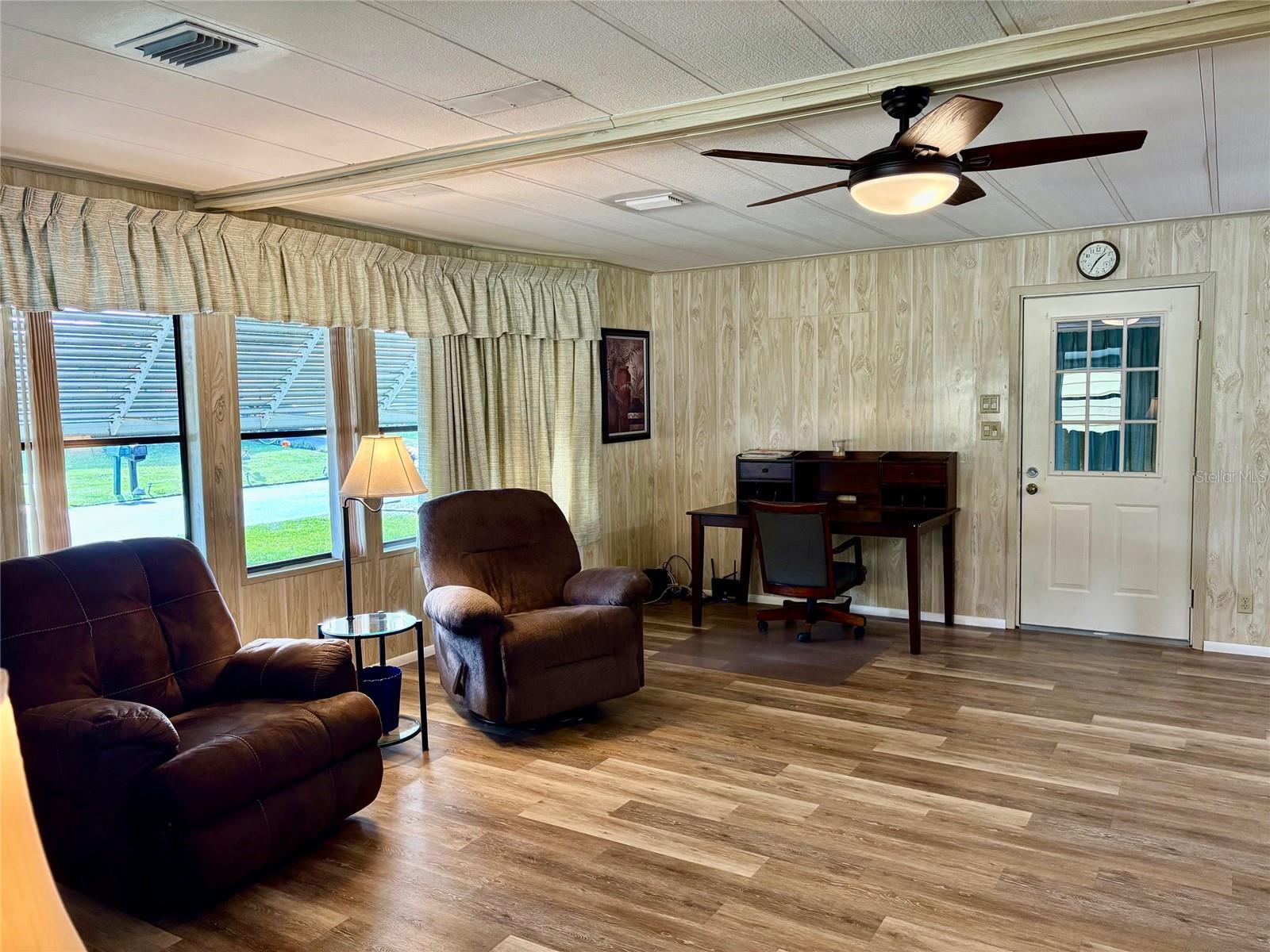 GARDEN GROVE OAKS - Residential