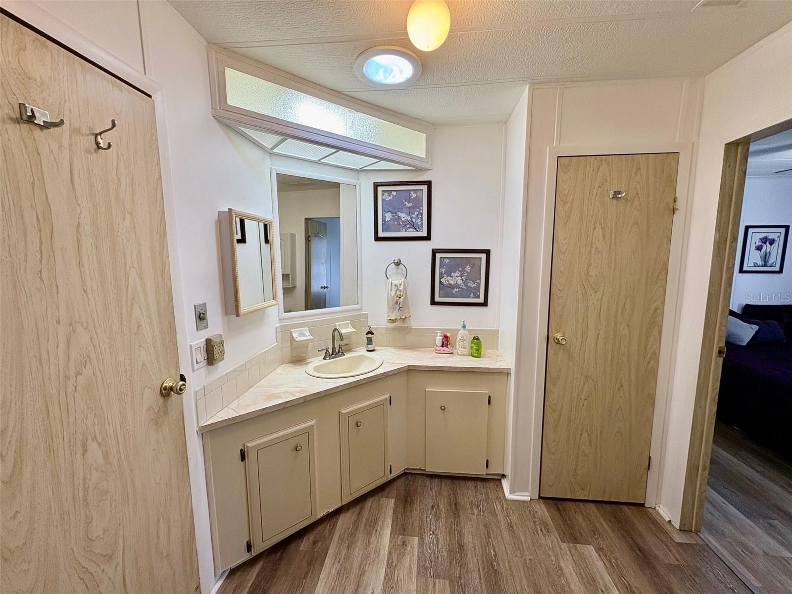 GARDEN GROVE OAKS - Residential