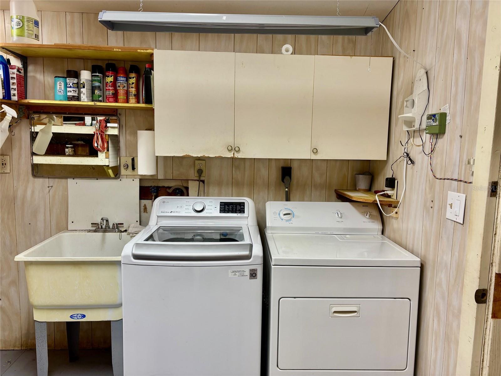 GARDEN GROVE OAKS - Residential