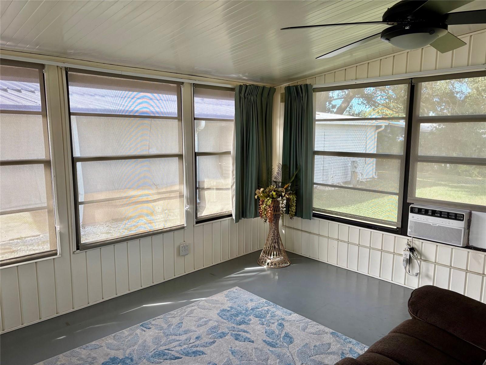 GARDEN GROVE OAKS - Residential