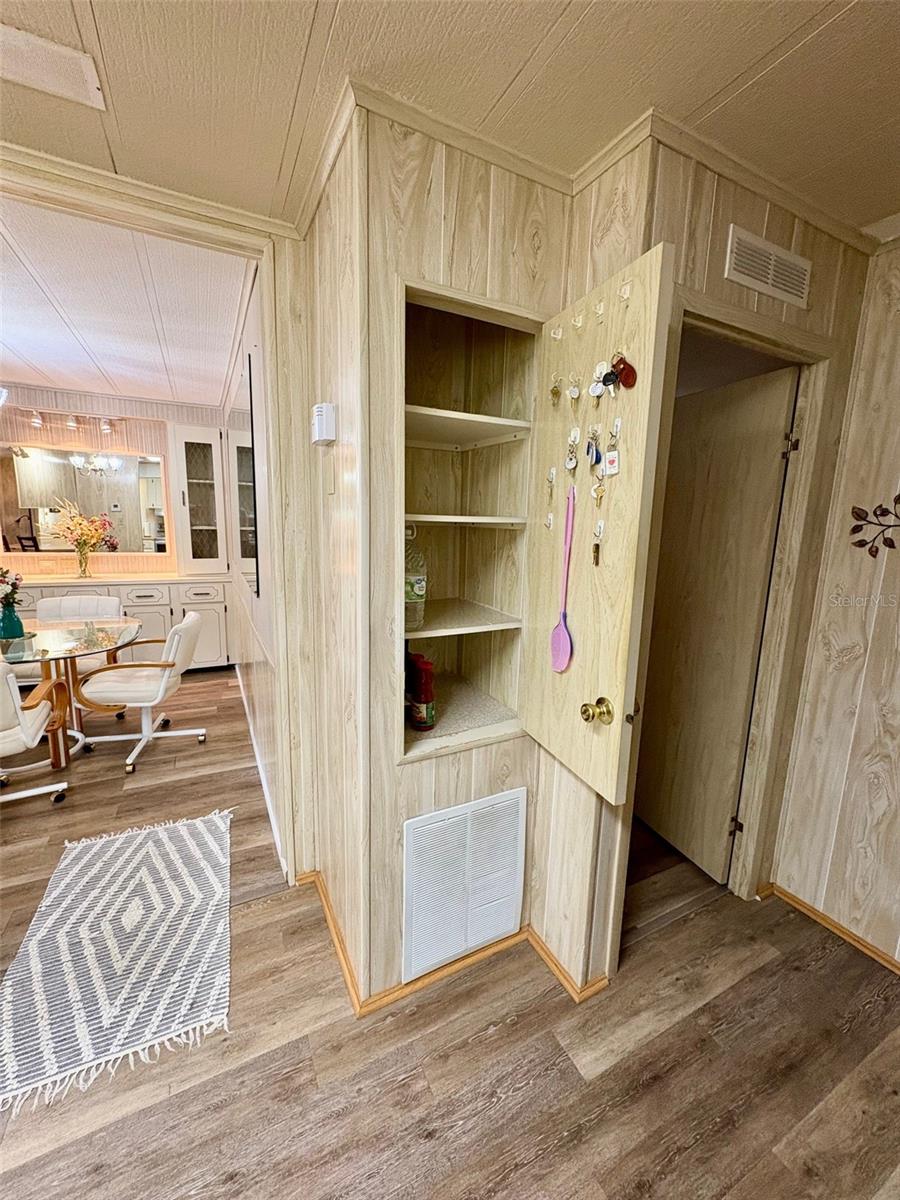 GARDEN GROVE OAKS - Residential