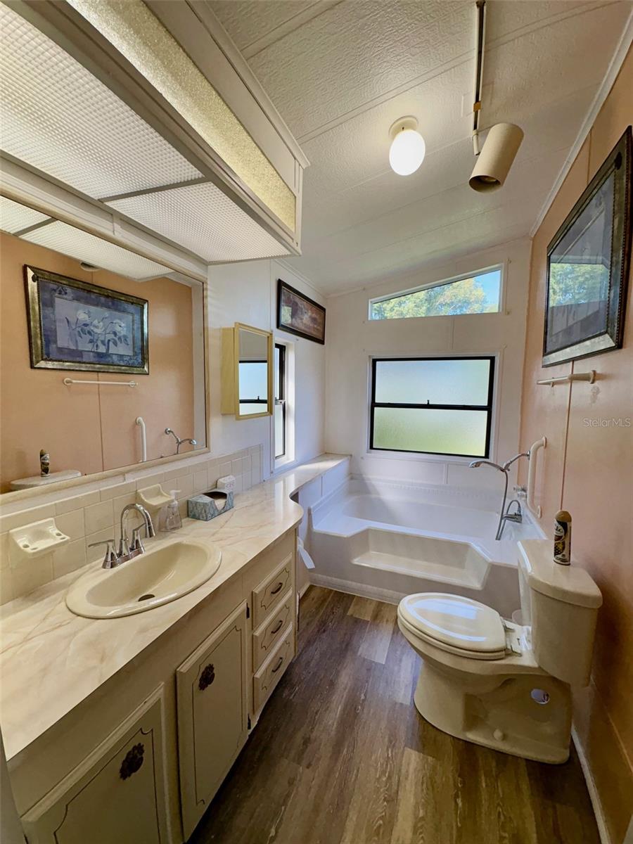 GARDEN GROVE OAKS - Residential