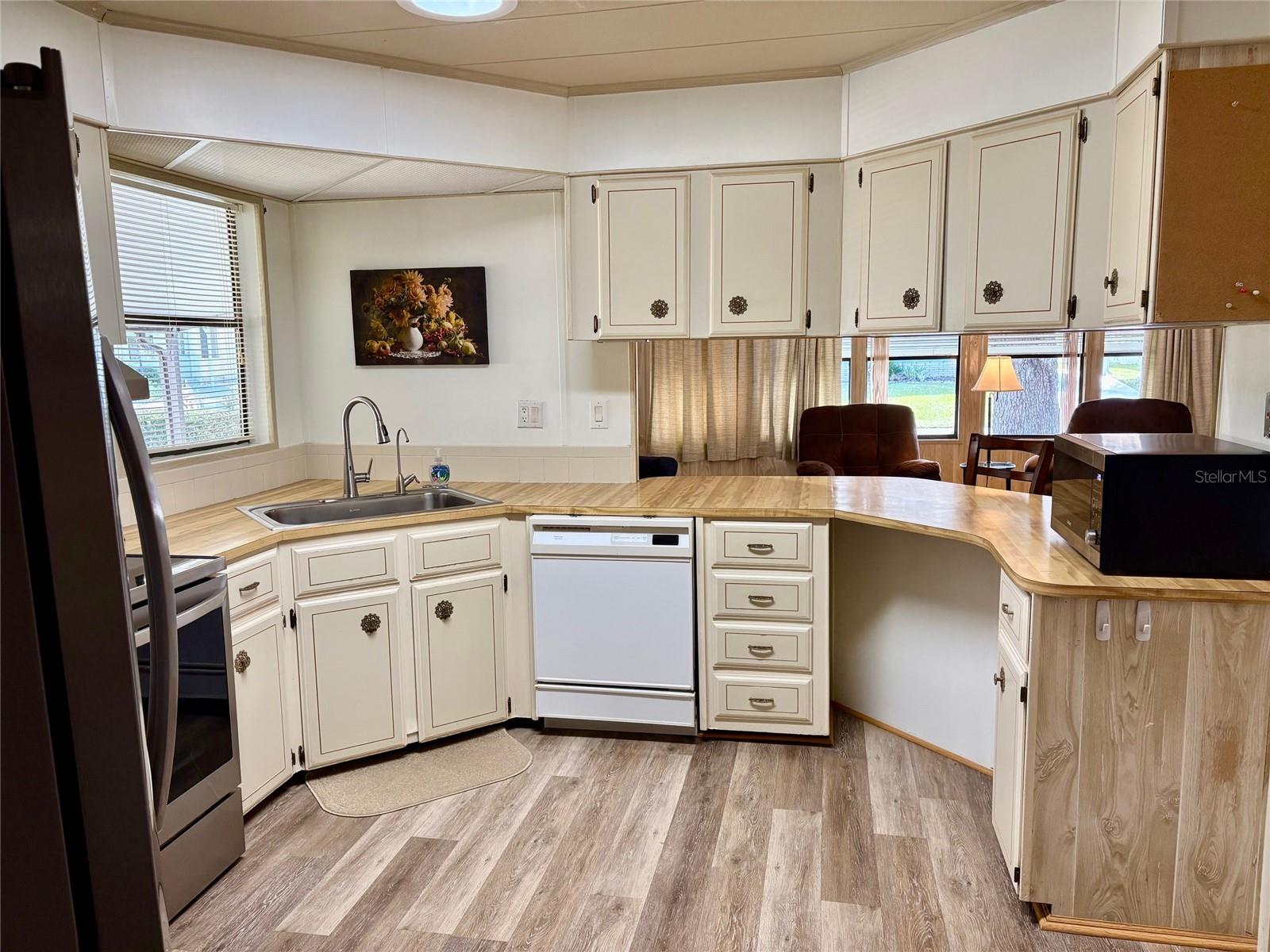 GARDEN GROVE OAKS - Residential