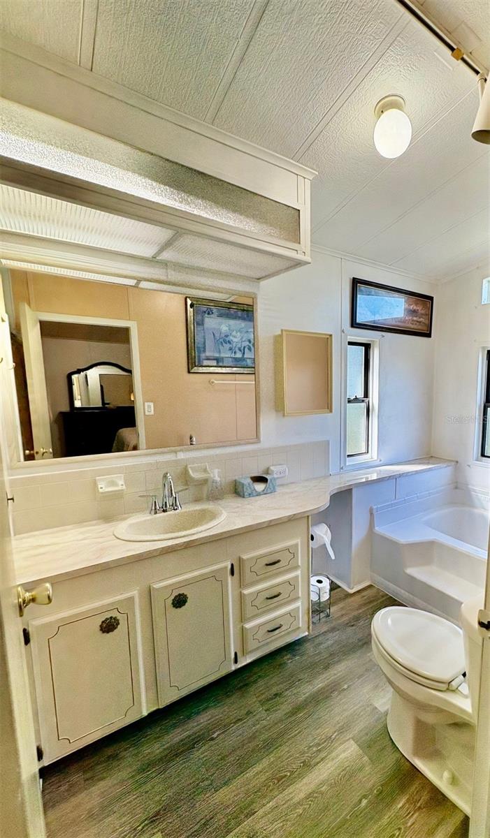 GARDEN GROVE OAKS - Residential