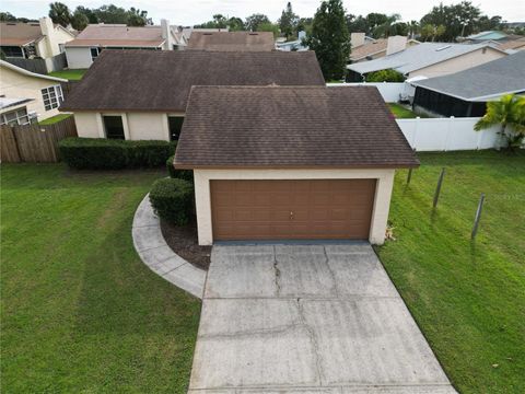 A home in WINTER HAVEN