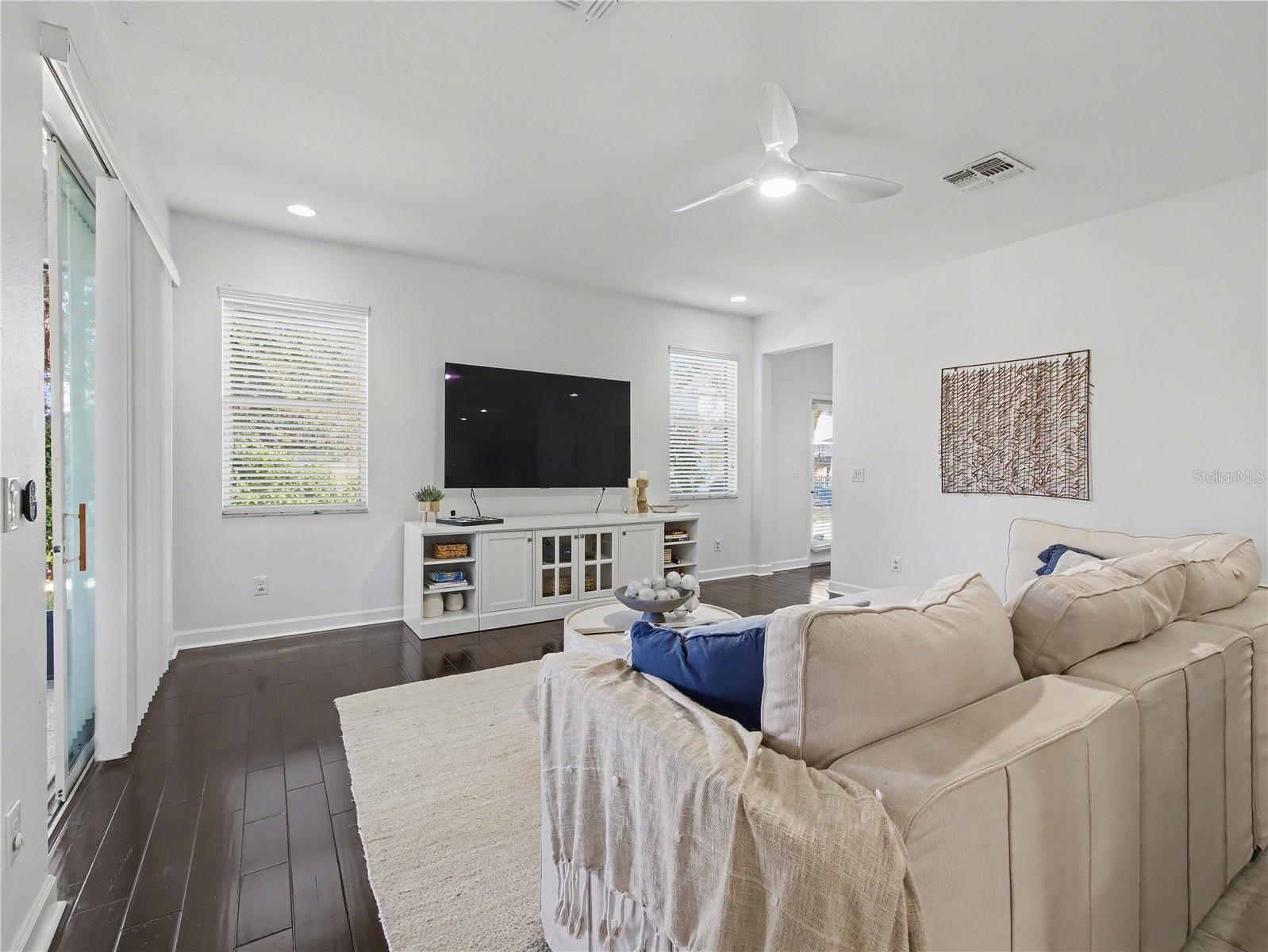 CLERMONT NOTTINGHAM AT LEGENDS - Residential Lease